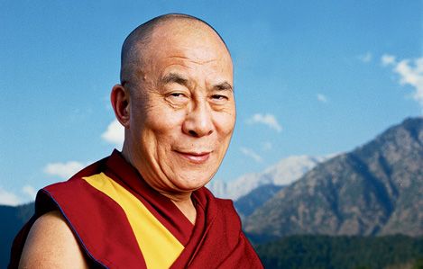 How does the Dalai Lama see leadership changing?